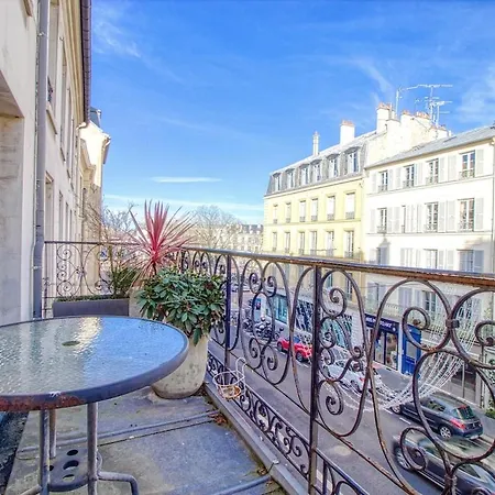 Close To Palace Of - Opera & Market شقة فيرفاي